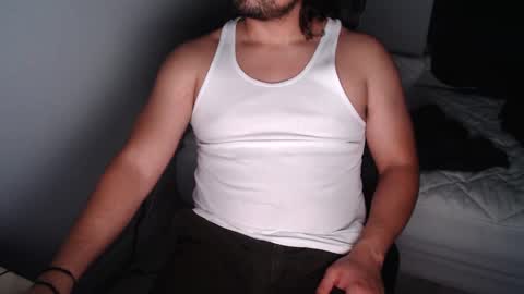 Snapshot of olwen425817 chatting on 12, 10, 2025 olwen425817 online show from 12, 10, 2025