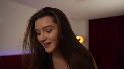    or    online show from 26, 2, 2025