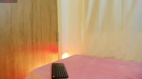 Snapshot of on_tefa chatting on 2, 6, 2026 Violette online show from 2, 6, 2026