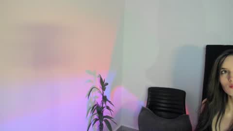 Violette online show from 3, 8, 2026