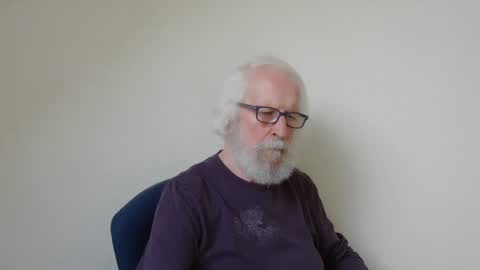 Snapshot of onanister chatting on 15, 1, 2025 Somewhere over the rainbow online show from 15, 1, 2025