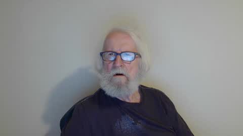 Snapshot of onanister chatting on 21, 1, 2025 Somewhere over the rainbow online show from 21, 1, 2025