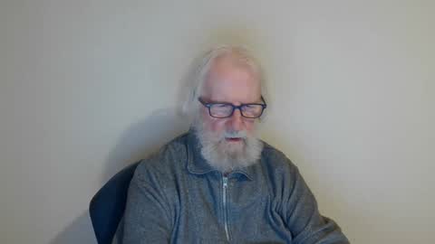 Snapshot of onanister chatting on 22, 1, 2025 Somewhere over the rainbow online show from 22, 1, 2025