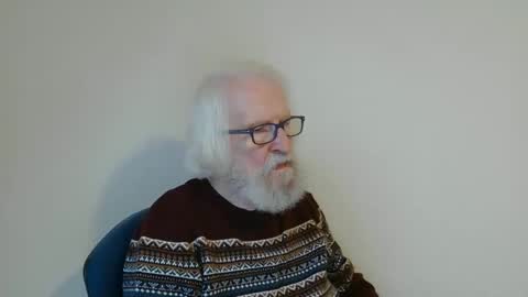 Snapshot of onanister chatting on 28, 1, 2025 Somewhere over the rainbow online show from 28, 1, 2025