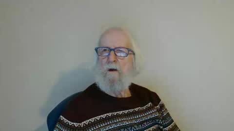 Snapshot of onanister chatting on 1, 2, 2025 Somewhere over the rainbow online show from 1, 2, 2025