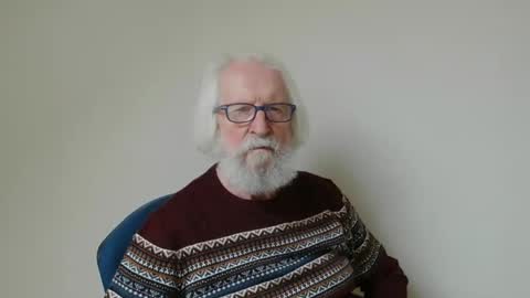 Snapshot of onanister chatting on 1, 2, 2025 Somewhere over the rainbow online show from 1, 2, 2025