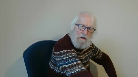 Snapshot of onanister chatting on 4, 2, 2025 Somewhere over the rainbow online show from 4, 2, 2025