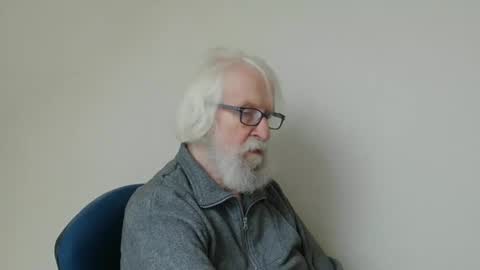 Snapshot of onanister chatting on 7, 2, 2025 Somewhere over the rainbow online show from 7, 2, 2025