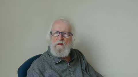 Snapshot of onanister chatting on 11, 2, 2025 Somewhere over the rainbow online show from 11, 2, 2025