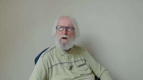 Snapshot of onanister chatting on 11, 2, 2025 Somewhere over the rainbow online show from 11, 2, 2025