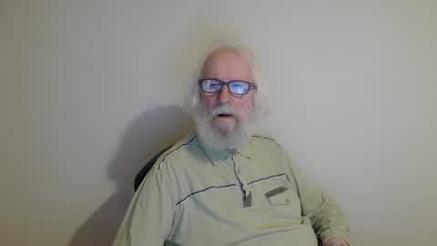 Snapshot of onanister chatting on 12, 2, 2025 Somewhere over the rainbow online show from 12, 2, 2025