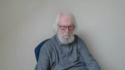 Snapshot of onanister chatting on 13, 2, 2025 Somewhere over the rainbow online show from 13, 2, 2025