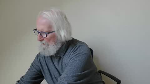 Snapshot of onanister chatting on 16, 2, 2025 Somewhere over the rainbow online show from 16, 2, 2025