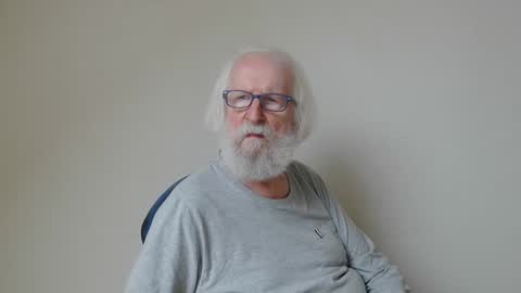 Snapshot of onanister chatting on 18, 2, 2025 Somewhere over the rainbow online show from 18, 2, 2025