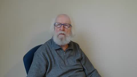 Snapshot of onanister chatting on 19, 2, 2025 Somewhere over the rainbow online show from 19, 2, 2025