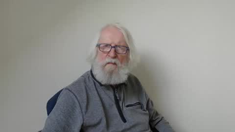 Snapshot of onanister chatting on 10, 3, 2025 Somewhere over the rainbow online show from 10, 3, 2025