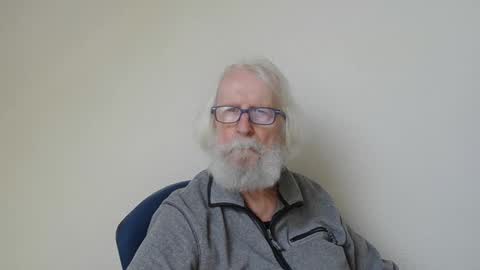 Snapshot of onanister chatting on 11, 3, 2025 Somewhere over the rainbow online show from 11, 3, 2025