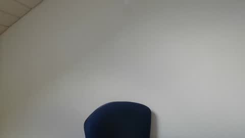 Snapshot of onanister chatting on 10, 9, 2025 Somewhere over the rainbow online show from 10, 9, 2025