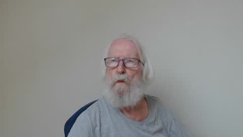 Snapshot of onanister chatting on 14, 9, 2025 Somewhere over the rainbow online show from 14, 9, 2025