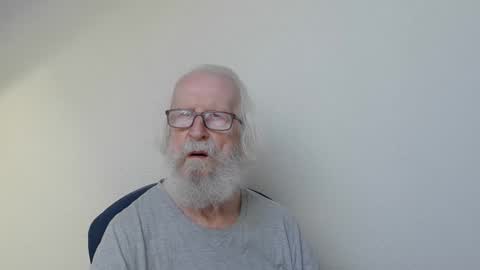 Snapshot of onanister chatting on 18, 9, 2025 Somewhere over the rainbow online show from 18, 9, 2025