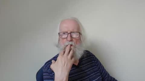 Snapshot of onanister chatting on 29, 9, 2025 Somewhere over the rainbow online show from 29, 9, 2025