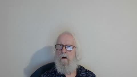 Snapshot of onanister chatting on 7, 10, 2025 Somewhere over the rainbow online show from 7, 10, 2025