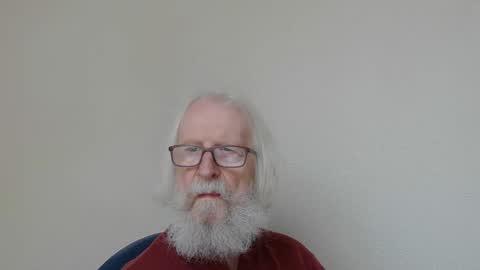 Snapshot of onanister chatting on 13, 10, 2025 Somewhere over the rainbow online show from 13, 10, 2025