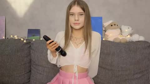 Snapshot of one_more_touch chatting on 4, 6, 2026 Eva online show from 4, 6, 2026