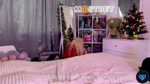 couple Lu sexy chick in middle and Jimmyblonde our friend Brianglasses online show from 31, 12, 2024