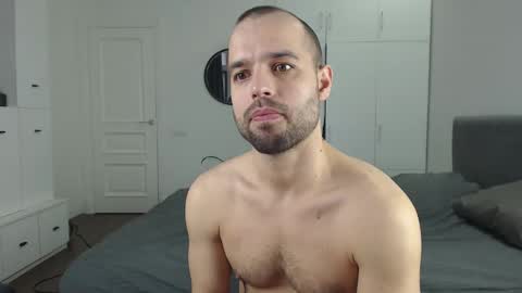 onebestlover online show from 8, 2, 2025