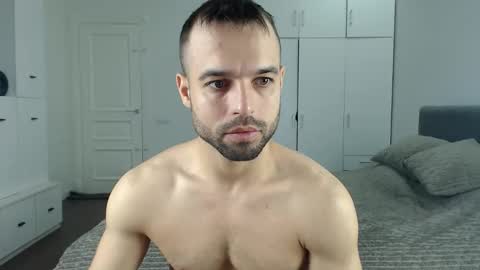 onebestlover online show from 6, 10, 2025