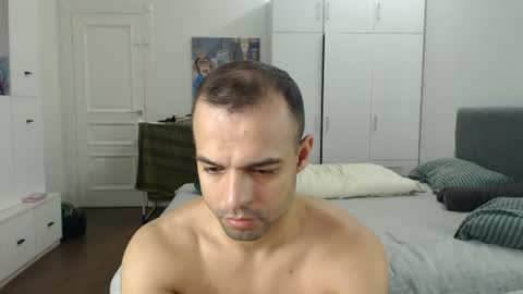 onebestlover online show from 28, 7, 2026