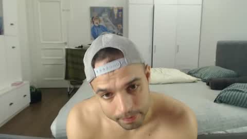 onebestlover online show from 28, 7, 2026
