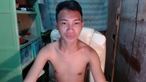 Snapshot of onebigloadxxx chatting on 27, 12, 2024 Wyn Will serve you and be your slave online show from 27, 12, 2024