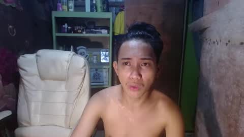 Snapshot of onebigloadxxx chatting on 26, 1, 2025 Wyn Will serve you and be your slave online show from 26, 1, 2025