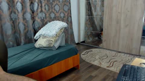 Snapshot of oneboy1x1 chatting on 29, 11, 2025 oneboy1x1 online show from 29, 11, 2025