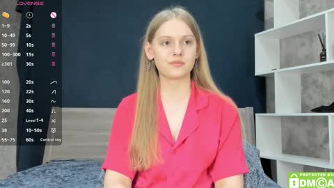 Snapshot of onelovelyalice chatting on 10, 3, 2025 onelovelyalice online show from 10, 3, 2025