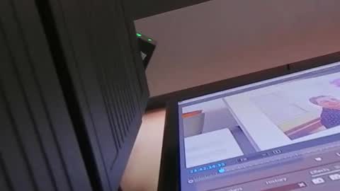 Snapshot of onenouan chatting on 1, 11, 2025 onenouan online show from 1, 11, 2025