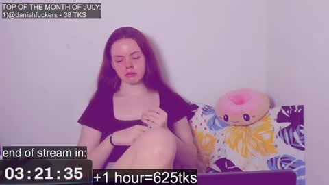 Snapshot of only_sarah1 chatting on 8, 7, 2026 only_sarah1 online show from 8, 7, 2026