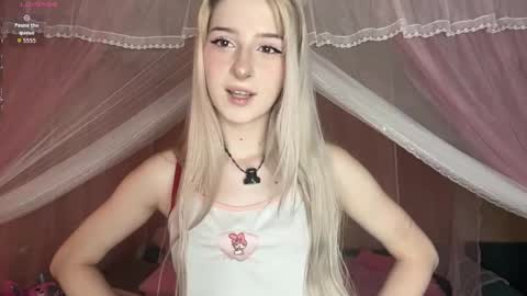 Snapshot of onlyeva1 chatting on 21, 5, 2026 Eva online show from 21, 5, 2026