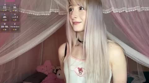 Snapshot of onlyeva1 chatting on 4, 6, 2026 Eva online show from 4, 6, 2026