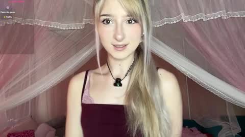 Snapshot of onlyeva1 chatting on 5, 6, 2026 Eva online show from 5, 6, 2026