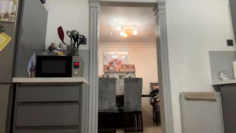 onlyloveyoutwice2016 online show from 2, 11, 2025