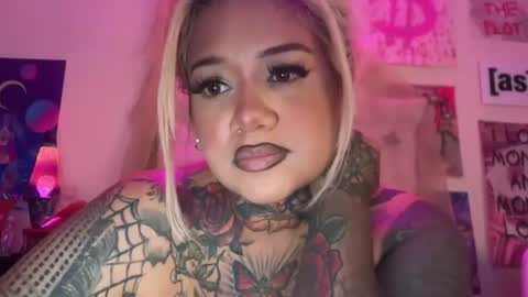 Snapshot of onlyvirgo chatting on 10, 7, 2026 Avery Lee online show from 10, 7, 2026