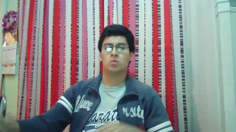 oomaurooo online show from 23, 12, 2024