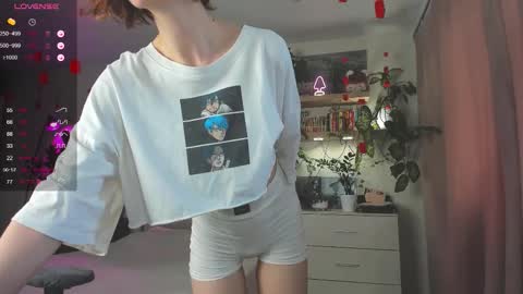 Snapshot of oooooo_li chatting on 6, 10, 2025 Olivia. online show from 6, 10, 2025