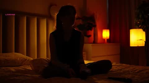 oopssocute online show from 11, 2, 2026