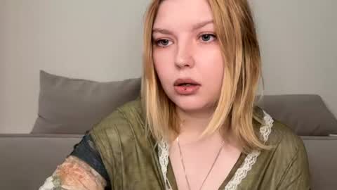 Snapshot of opheliaritz chatting on 19, 6, 2026 Ophelia online show from 19, 6, 2026