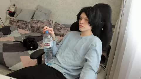 Snapshot of opiunarium chatting on 6, 2, 2026 Bella and John online show from 6, 2, 2026