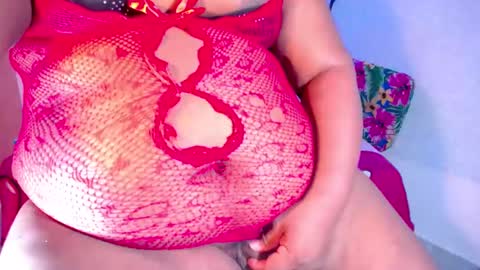 Snapshot of opraxbell chatting on 25, 1, 2025 OpraxBell online show from 25, 1, 2025